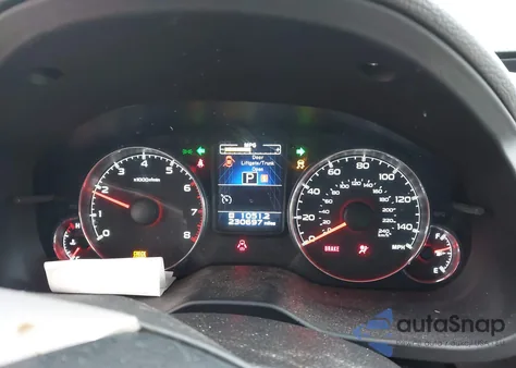 2014 Subaru Outback 2.5I Limited z USA, uszkodzony, nr VIN 4S4BRBLCXE3243431